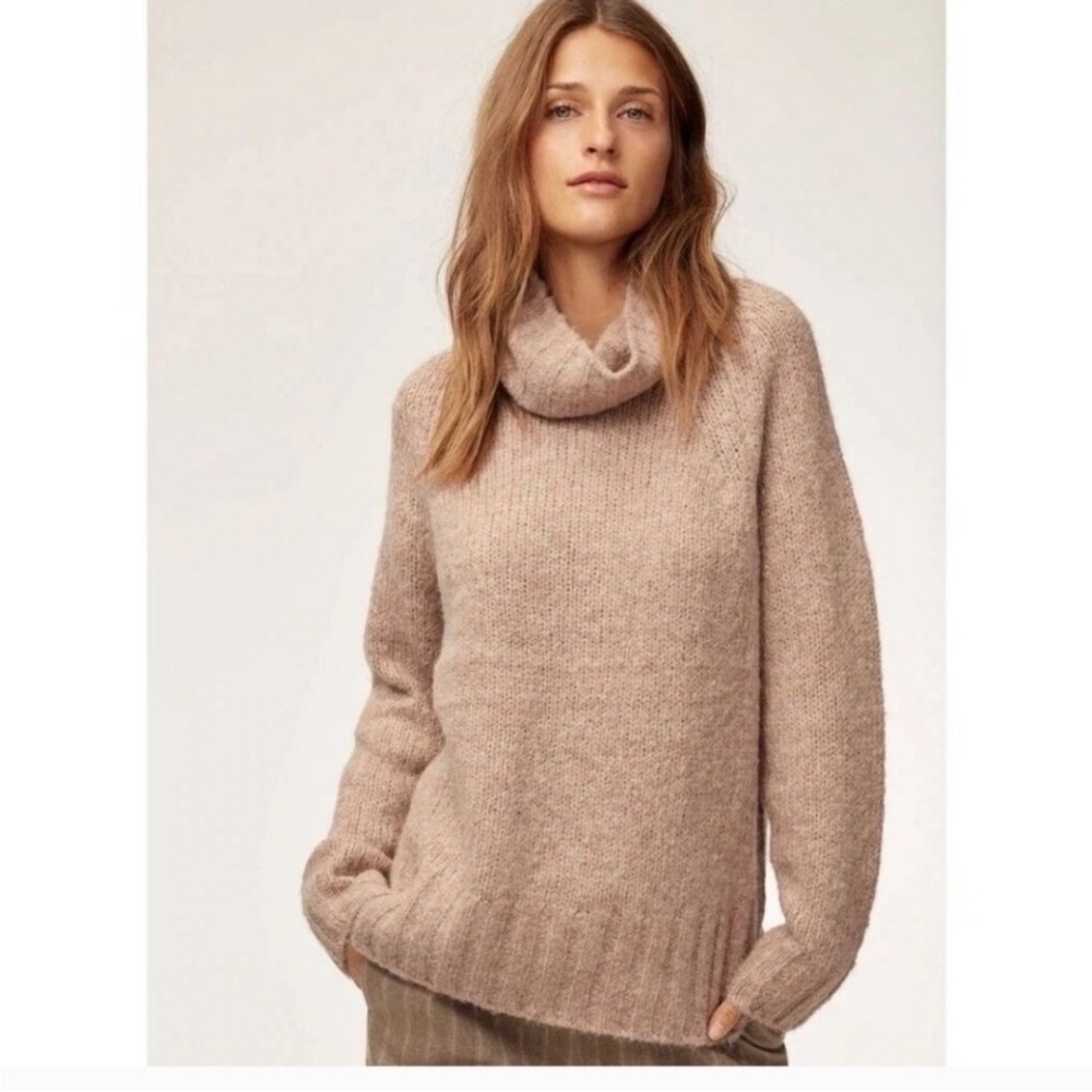 Aritzia Alpaca Blend Plutarch Turtleneck Sweater Size M Taupe Cozy Oversized - Picture 3 of 16